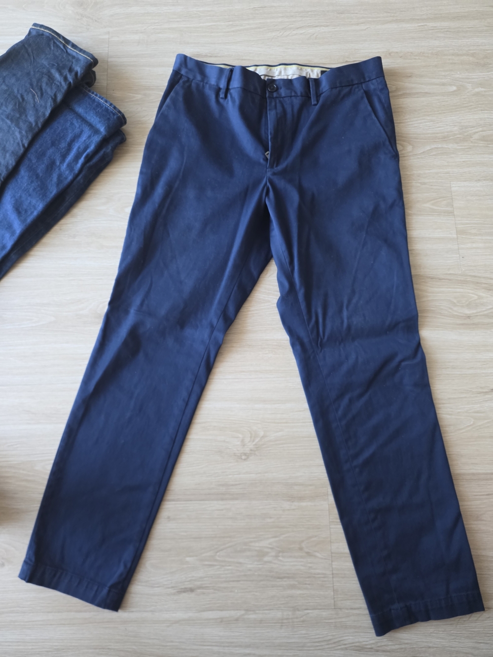 Banana Republic Navy Chino - Slim Fit